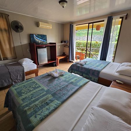Hotel Iris Arenal La Fortuna Exterior photo